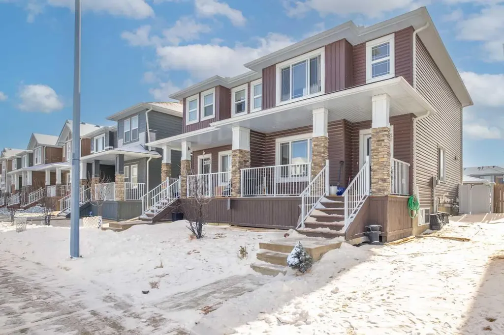 29 Redstone Common NE Calgary AB T3N 0K3