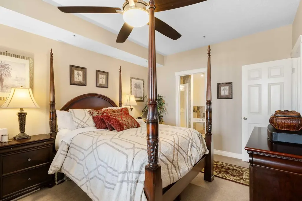8 Hemlock Crescent SW Calgary AB T3C 2Z1