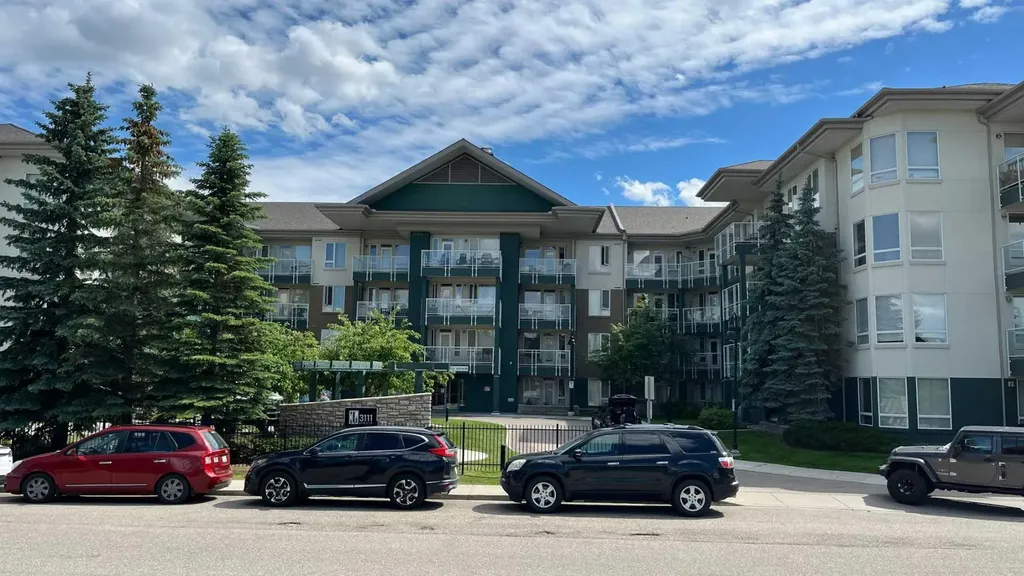 3111 34 Avenue NW Calgary AB T2L0Y2
