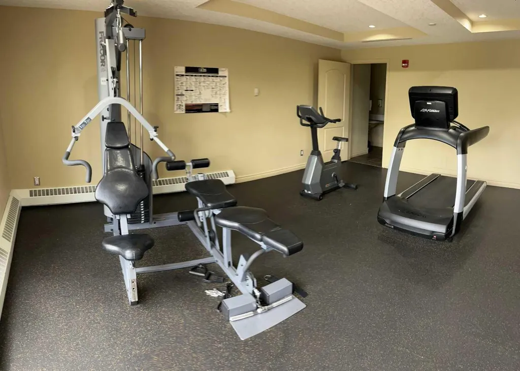 3111 34 Avenue NW Calgary AB T2L0Y2