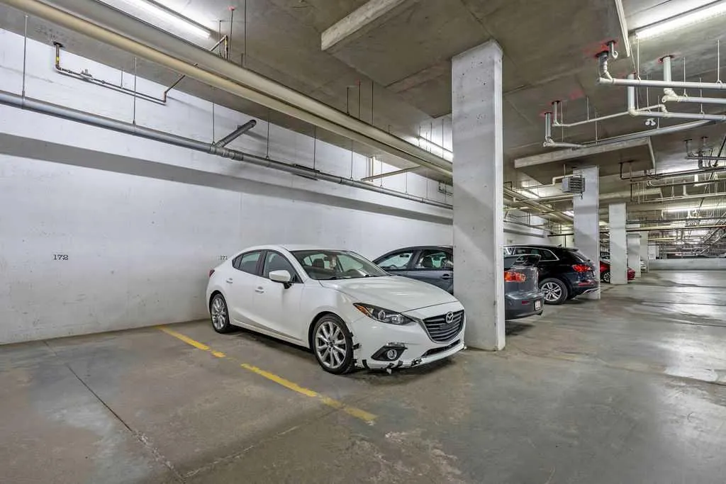 3111 34 Avenue NW Calgary AB T2L0Y2