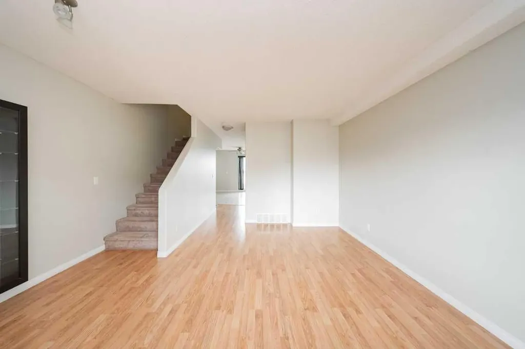 123 Arabian Drive Fort Mcmurray AB T9H5N9