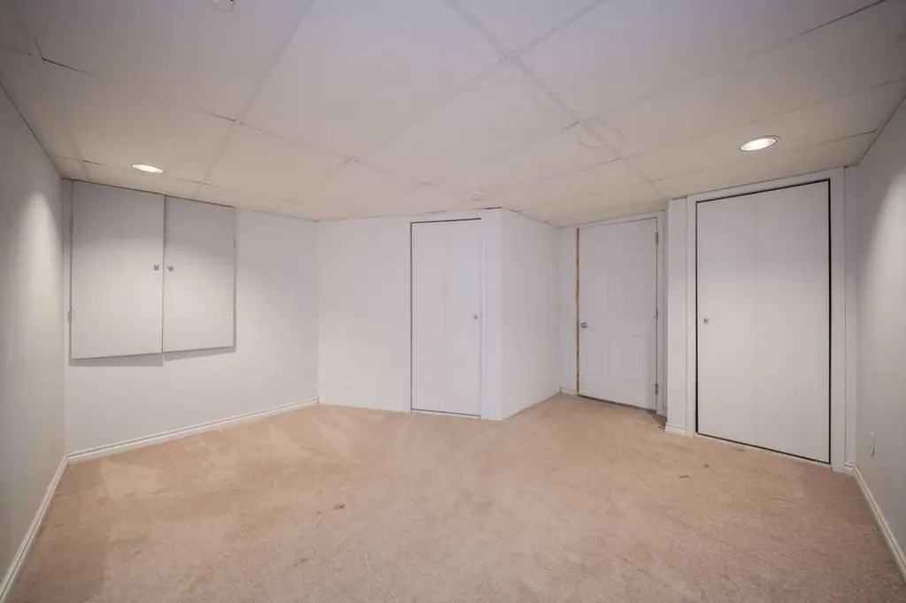 123 Arabian Drive Fort Mcmurray AB T9H5N9