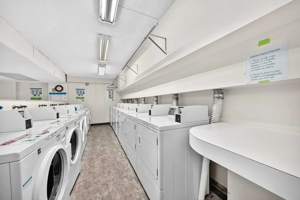 5204 Dalton Drive NW Calgary AB T3A 3H1
