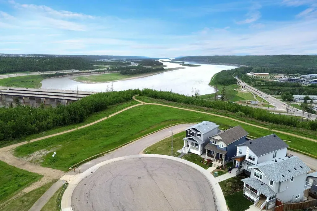 868 Athabasca Avenue Fort Mcmurray AB T9J 1H7