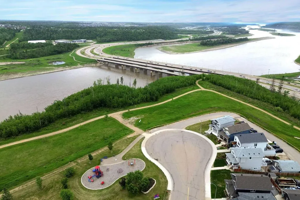 868 Athabasca Avenue Fort Mcmurray AB T9J 1H7