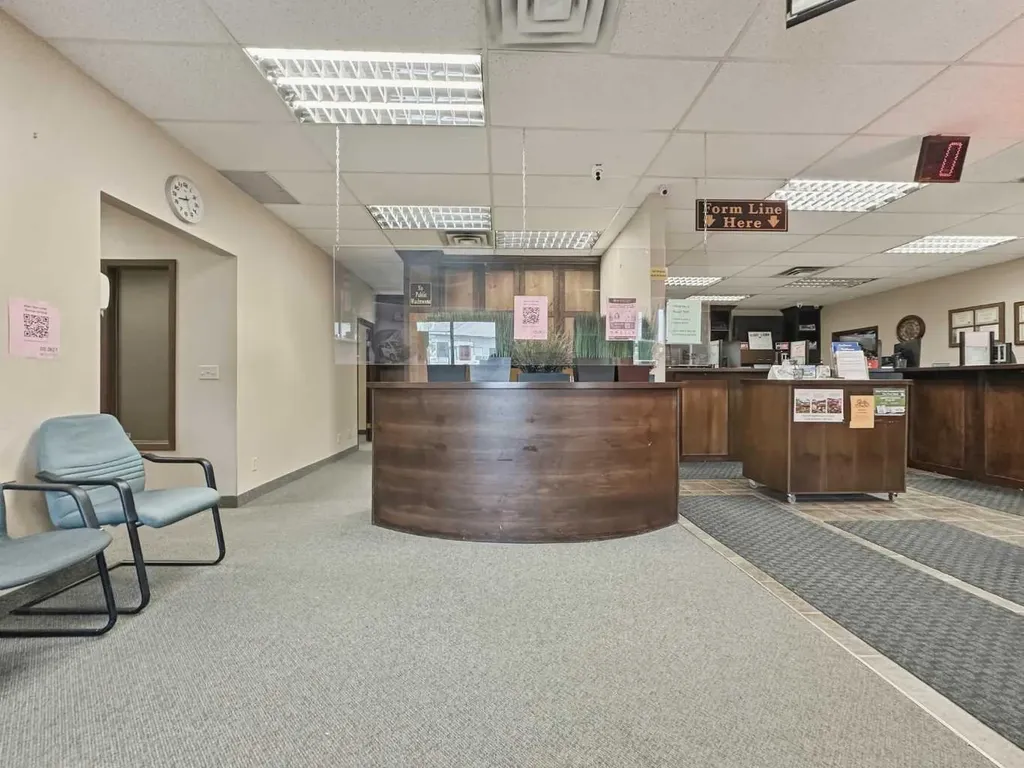 233 3 Avenue Strathmore AB T4A 0X8