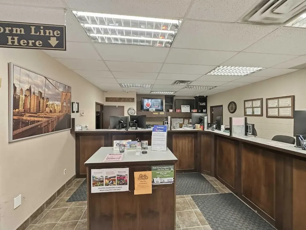 233 3 Avenue Strathmore AB T4A 0X8