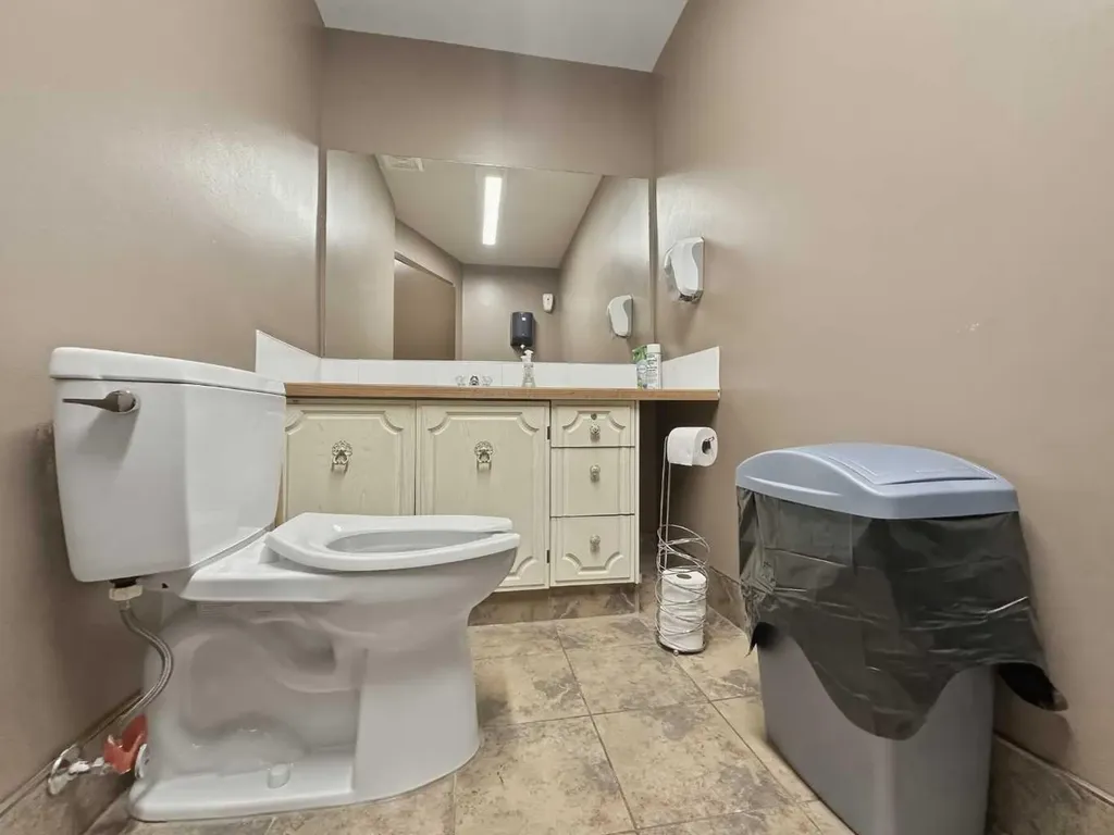 233 3 Avenue Strathmore AB T4A 0X8