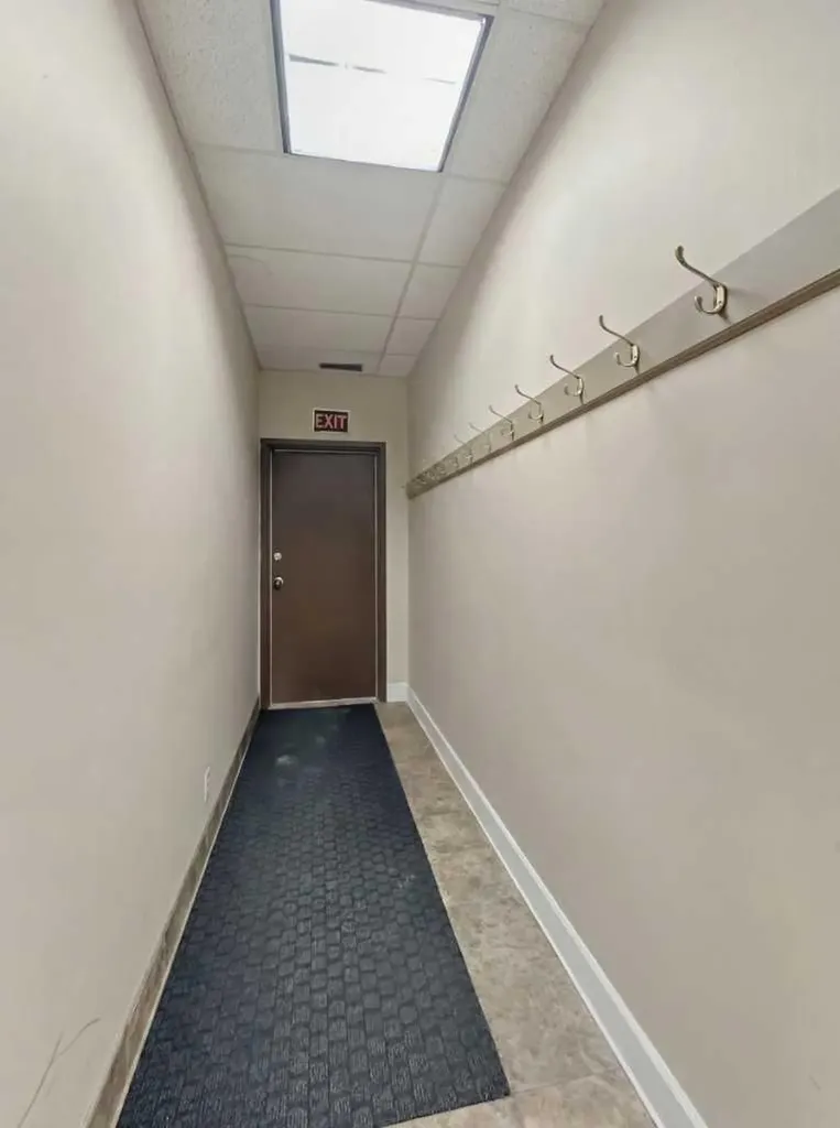 233 3 Avenue Strathmore AB T4A 0X8