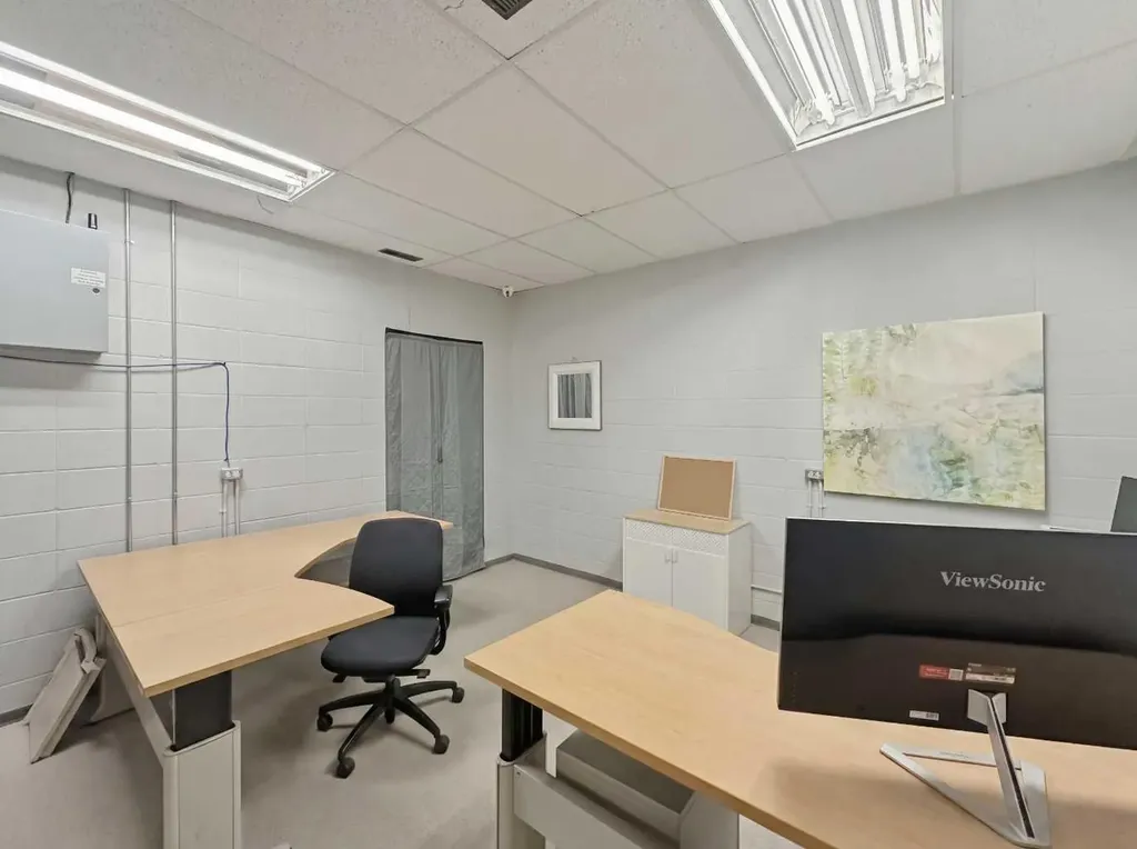 233 3 Avenue Strathmore AB T4A 0X8