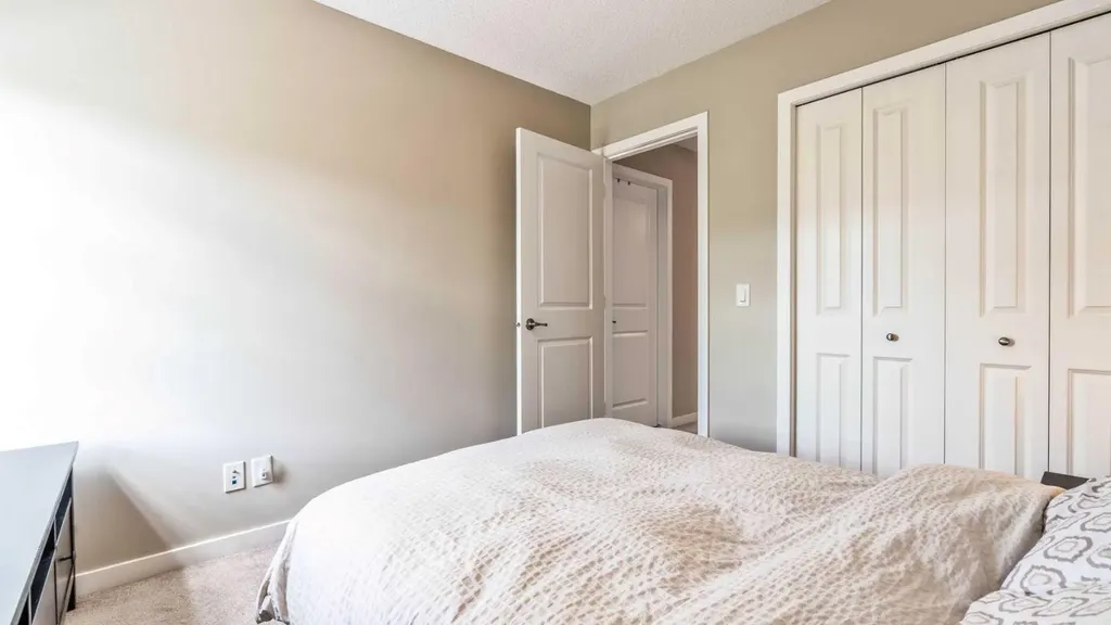 334 Chaparral Valley Drive SE Calgary AB T2X0P7