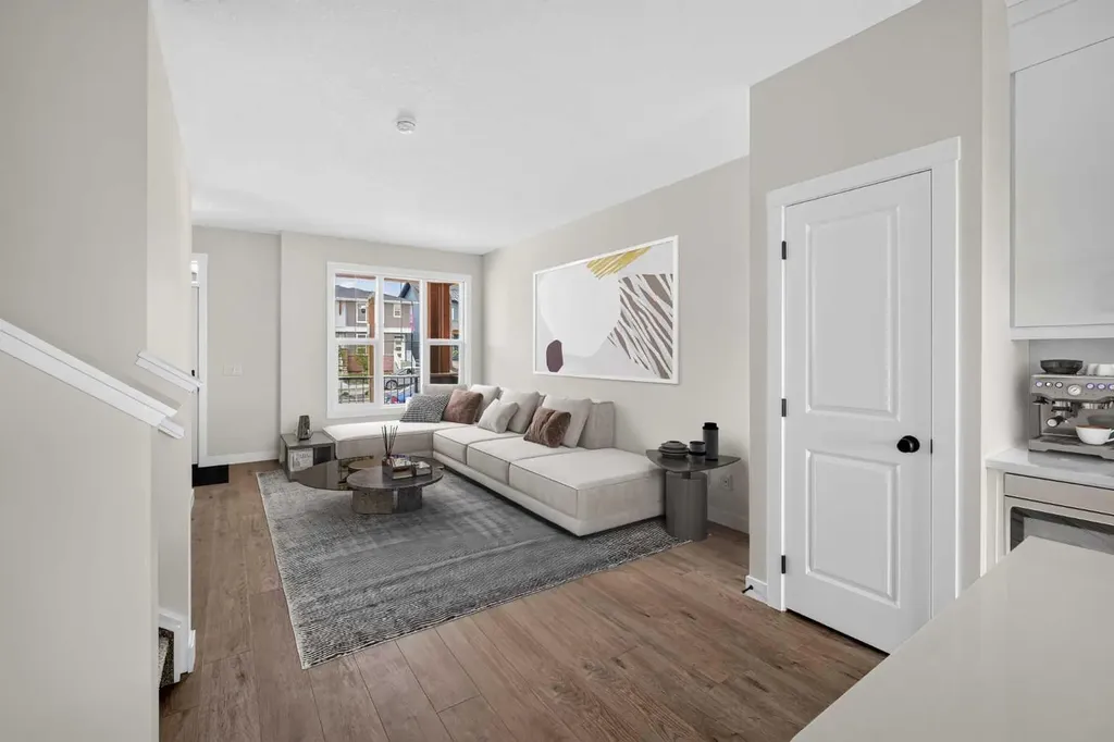 26 Starling Boulevard NW Calgary AB T3P 2V7