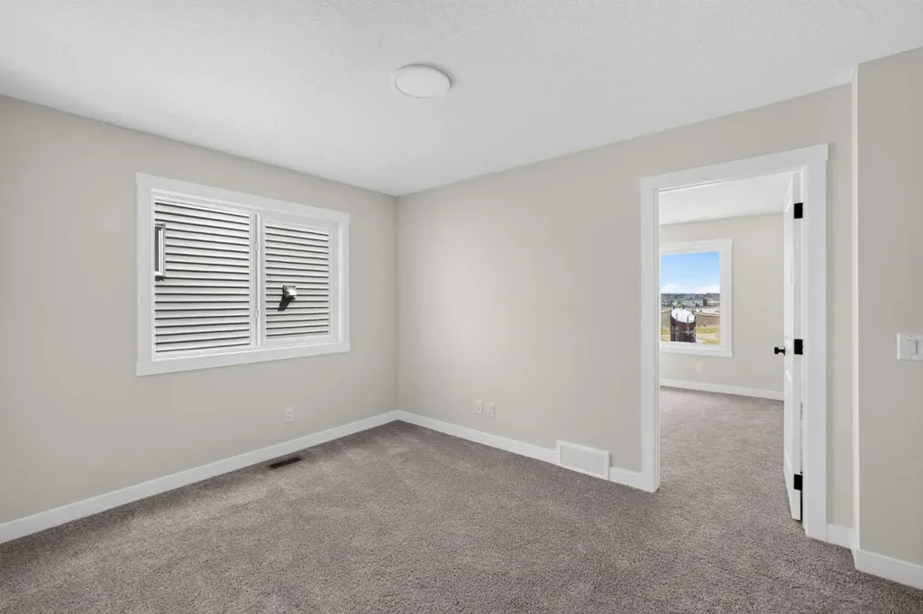 26 Starling Boulevard NW Calgary AB T3P 2V7