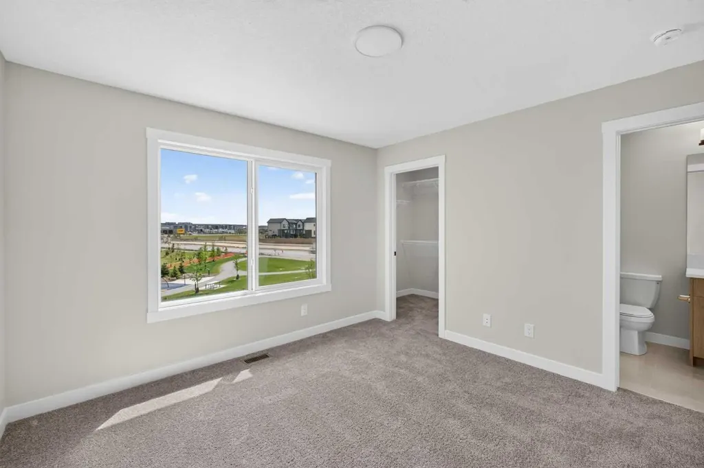 26 Starling Boulevard NW Calgary AB T3P 2V7