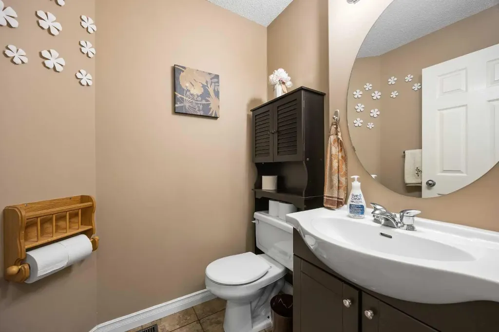 67 Evansmeade Crescent NW Calgary AB T3P 1B9