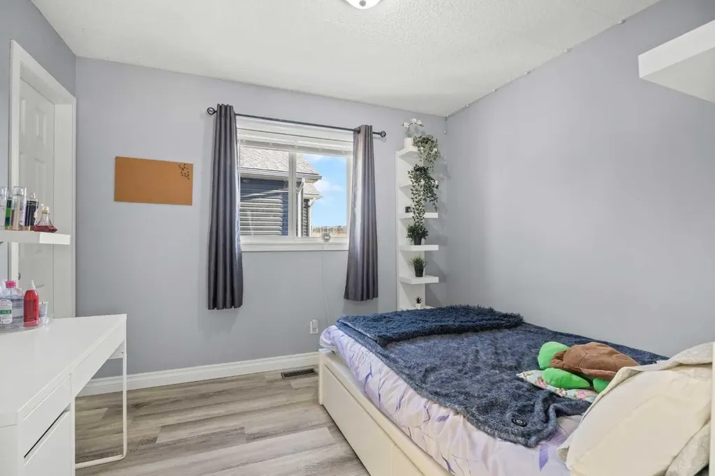 67 Evansmeade Crescent NW Calgary AB T3P 1B9