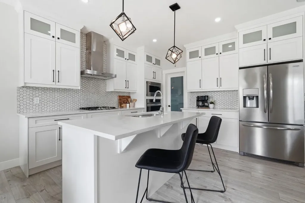 1376 Price Road Carstairs AB T0M 0N0