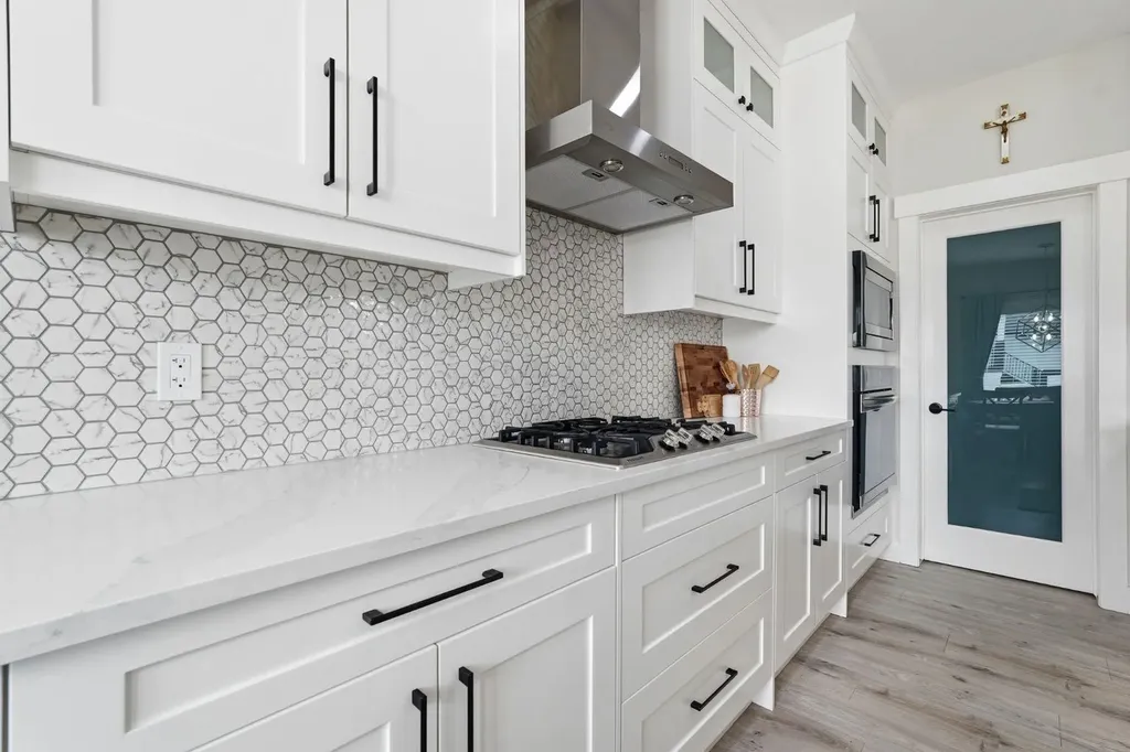 1376 Price Road Carstairs AB T0M 0N0