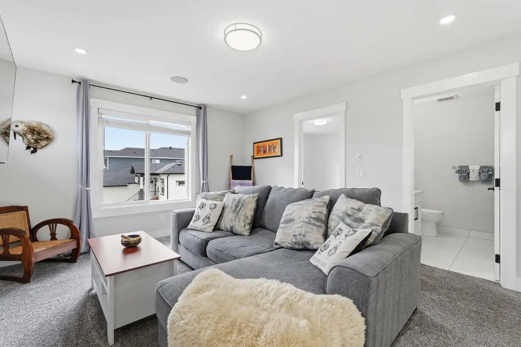 1376 Price Road Carstairs AB T0M 0N0