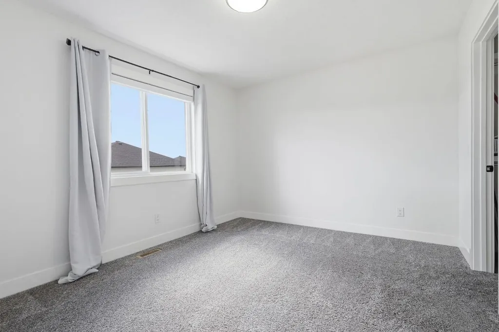 1376 Price Road Carstairs AB T0M 0N0