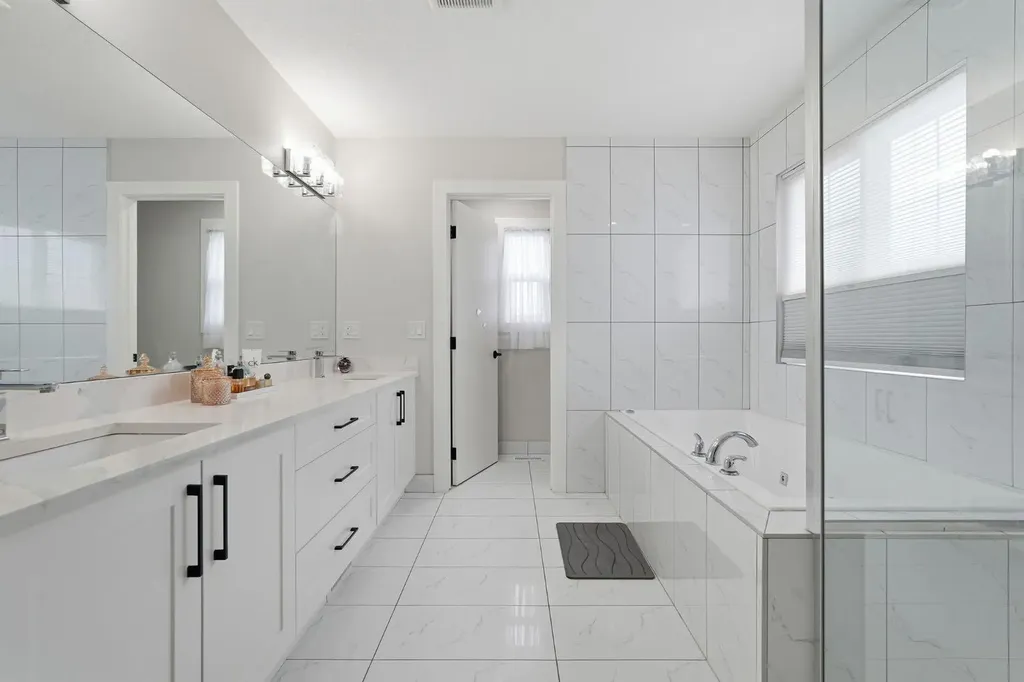 1376 Price Road Carstairs AB T0M 0N0