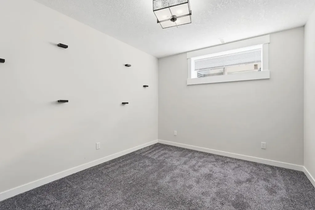 1376 Price Road Carstairs AB T0M 0N0