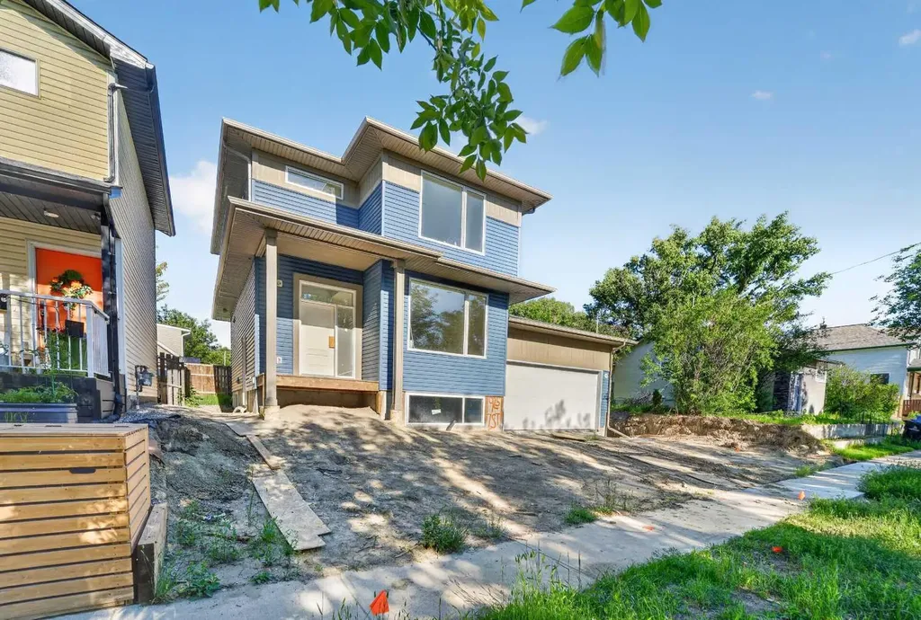 925 7 Street S Lethbridge AB T1J 2H9