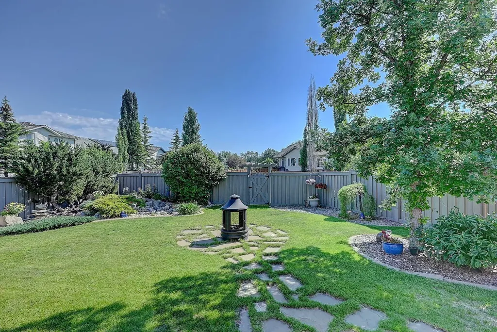 10218 72 Avenue Grande Prairie AB T8W 2Y2