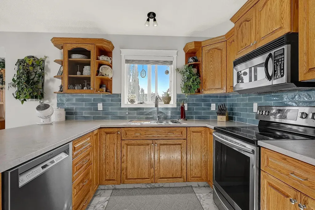 10218 72 Avenue Grande Prairie AB T8W 2Y2