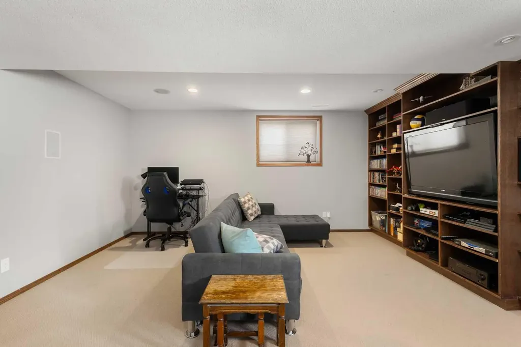 15 Skara Brae Close Carstairs AB T0M 0N0