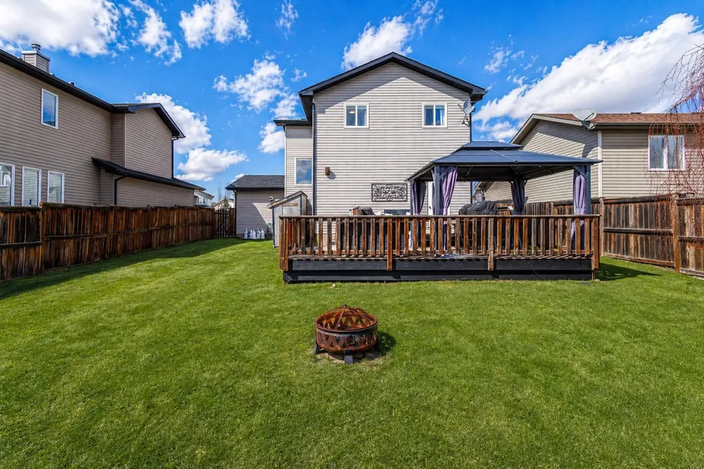 15 Skara Brae Close Carstairs AB T0M 0N0