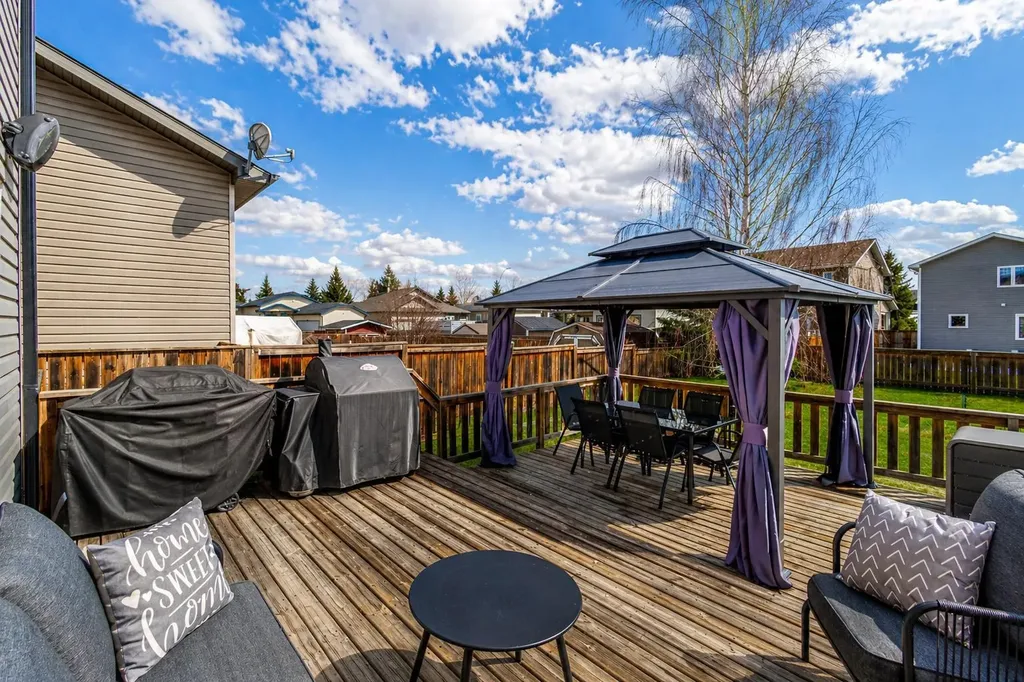 15 Skara Brae Close Carstairs AB T0M 0N0