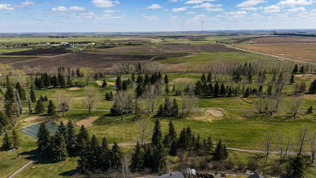15 Skara Brae Close Carstairs AB T0M 0N0