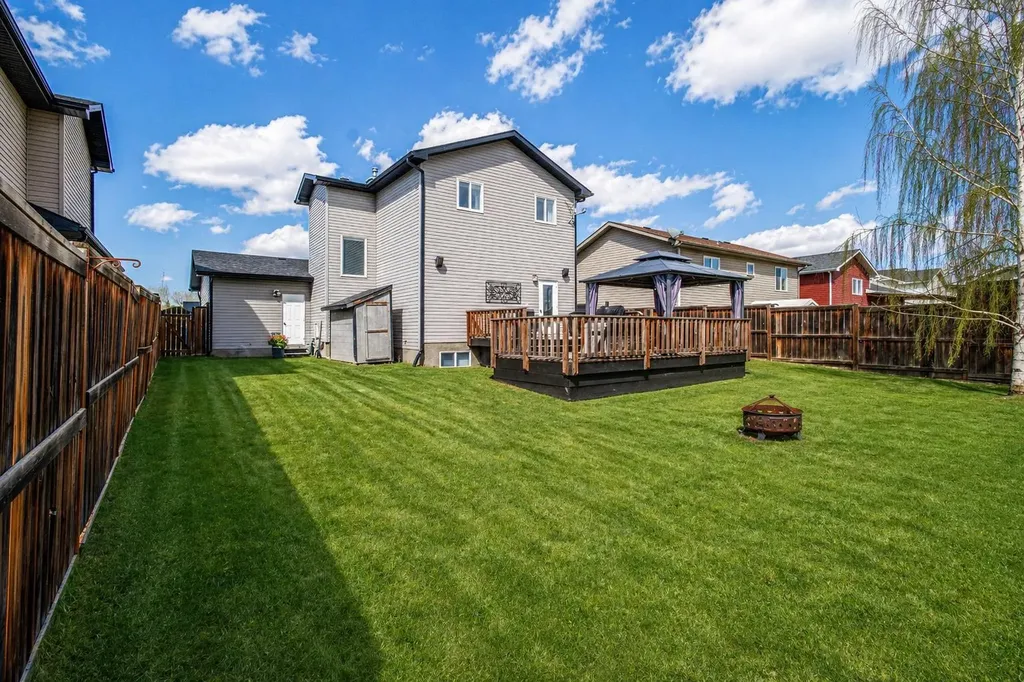 15 Skara Brae Close Carstairs AB T0M 0N0