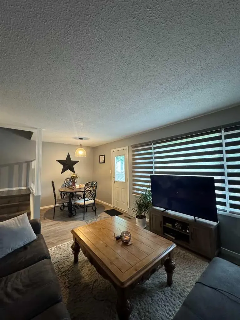 7830 Cedar Wood Park Grande Prairie AB T8V4R8