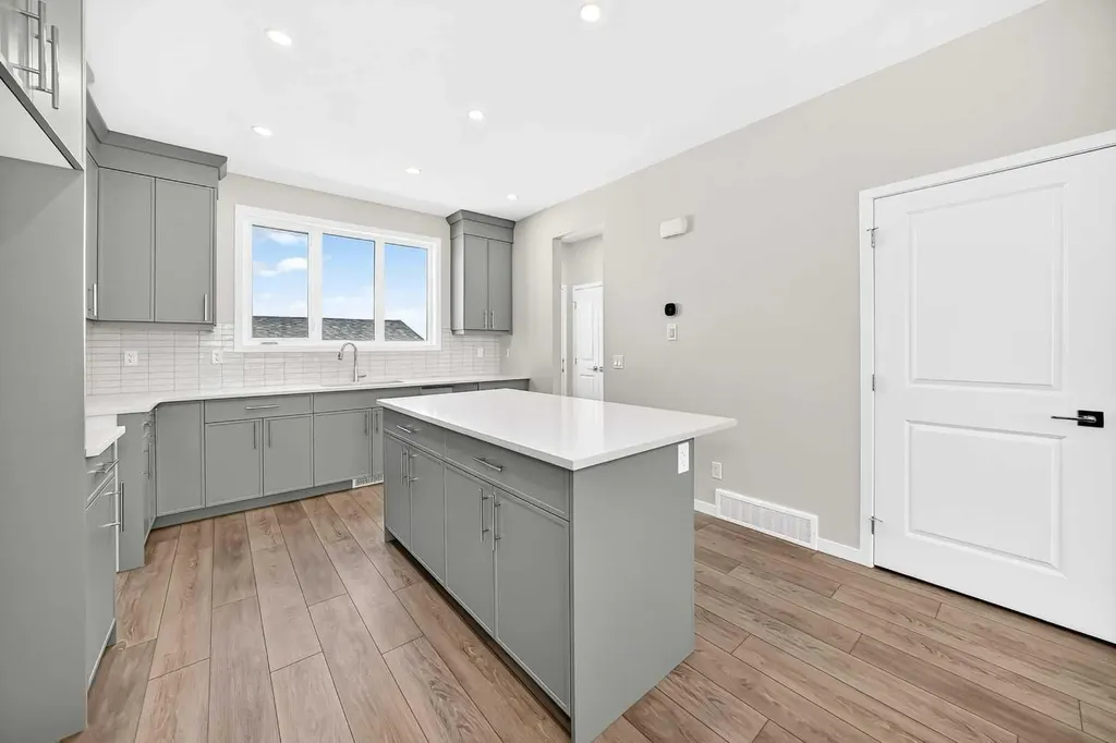 87 Bluerock Terrace SW Calgary AB T2Y 0Y3