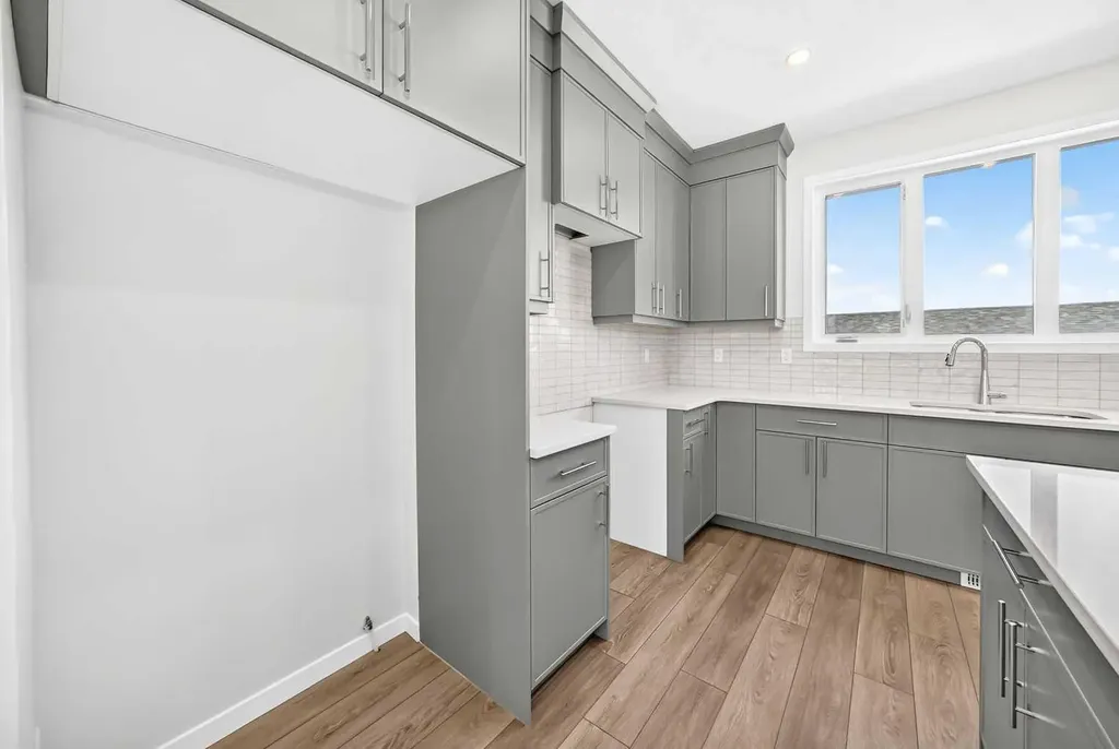 87 Bluerock Terrace SW Calgary AB T2Y 0Y3