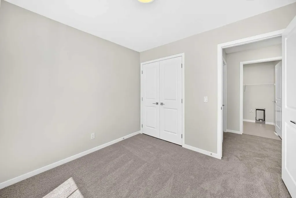 87 Bluerock Terrace SW Calgary AB T2Y 0Y3