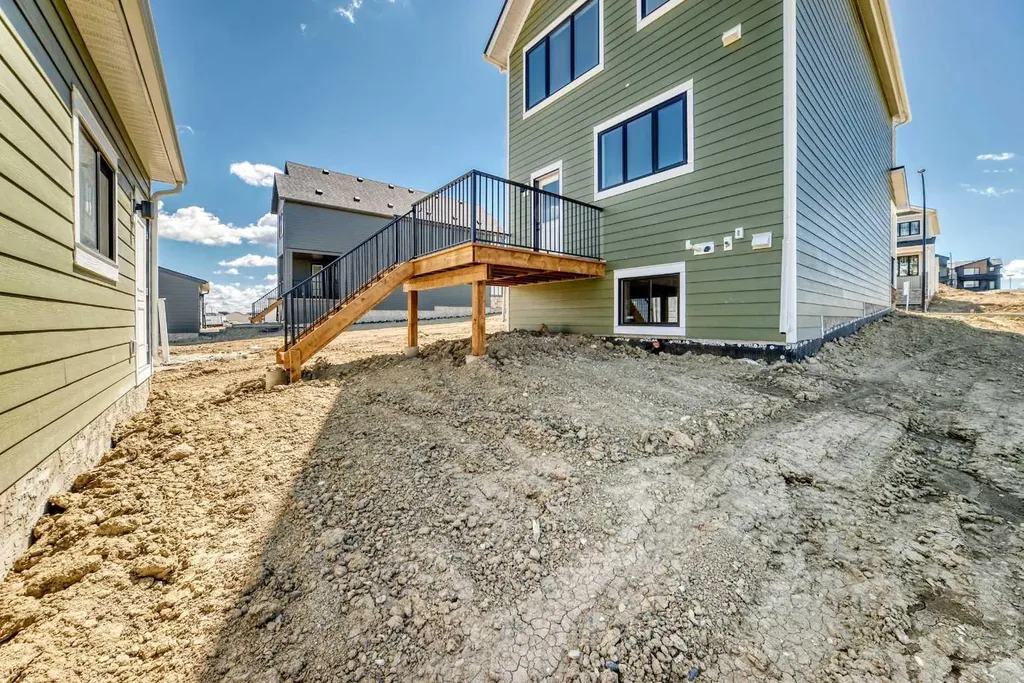 87 Bluerock Terrace SW Calgary AB T2Y 0Y3