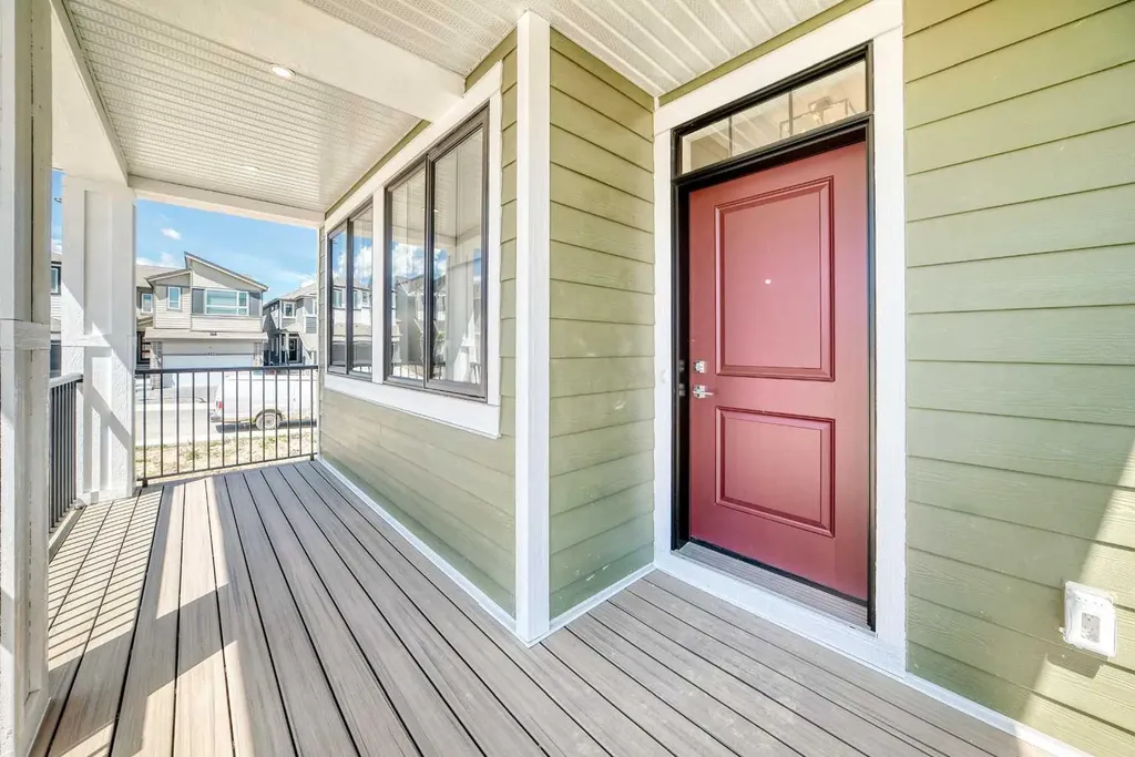 87 Bluerock Terrace SW Calgary AB T2Y 0Y3