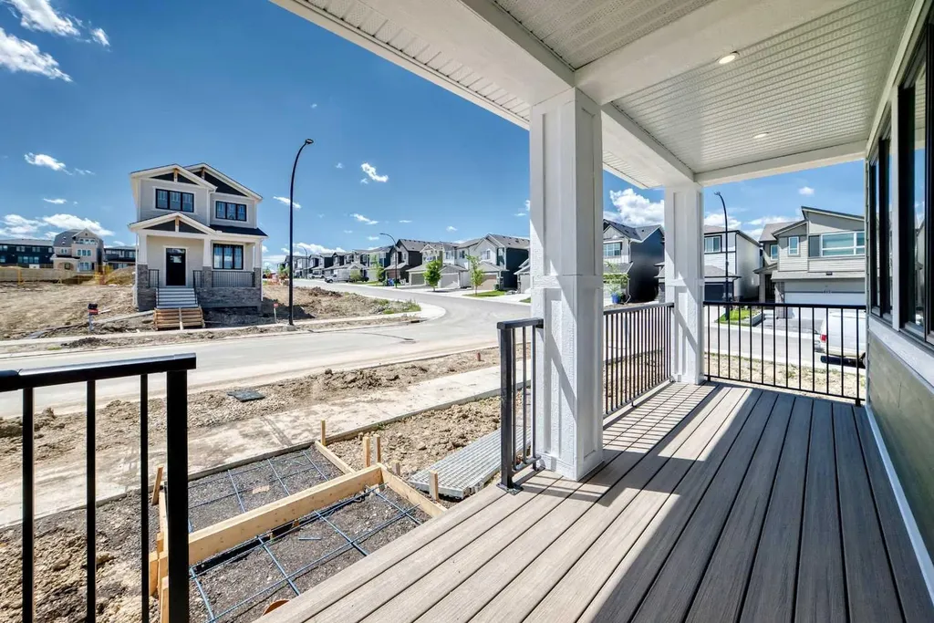 87 Bluerock Terrace SW Calgary AB T2Y 0Y3