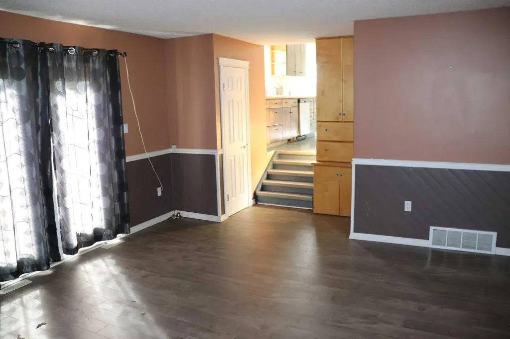 5505 13 Avenue Edson AB T7E 1H7