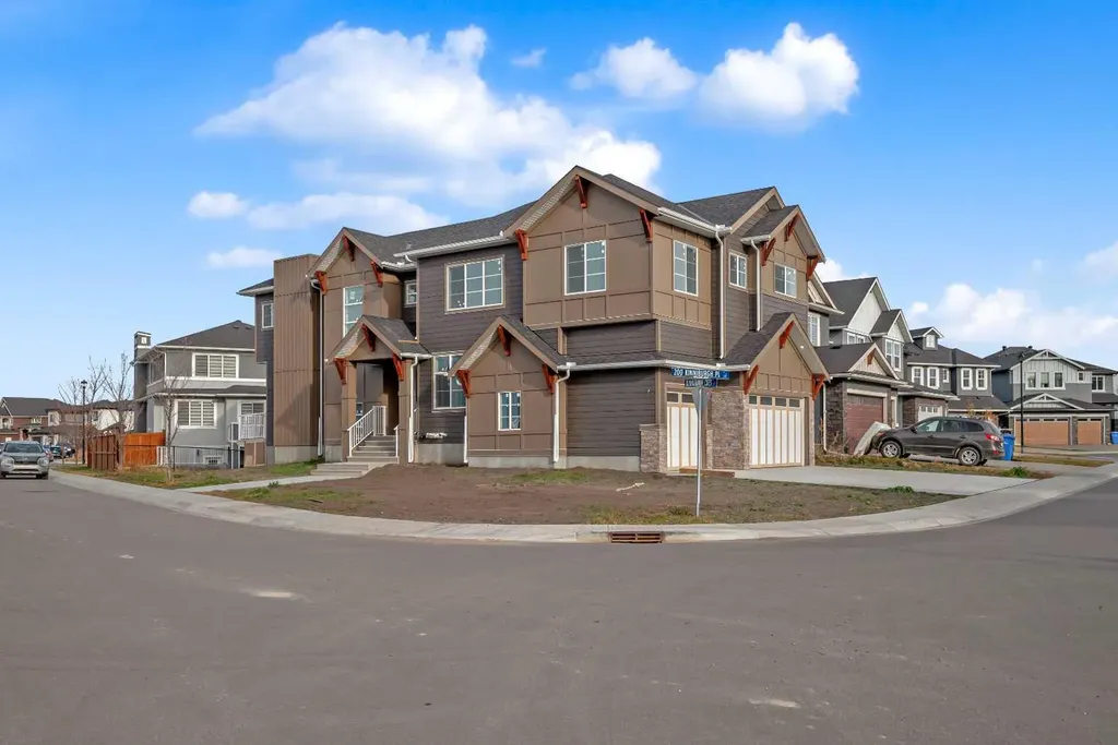 203 Kinniburgh Place Chestermere AB T1X 1Y1