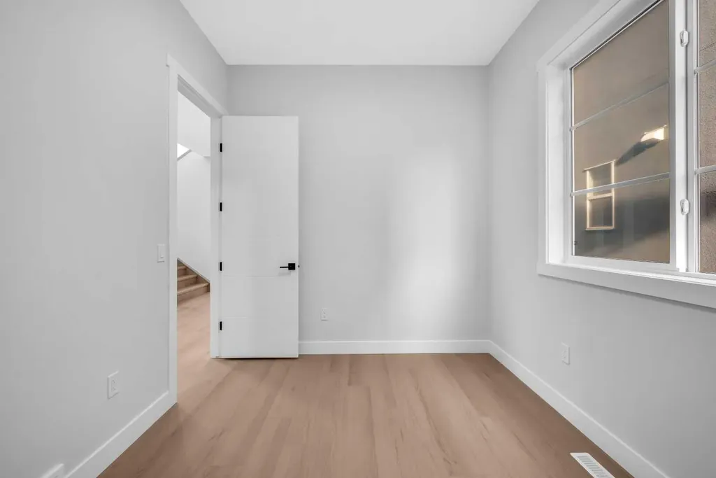 203 Kinniburgh Place Chestermere AB T1X 1Y1