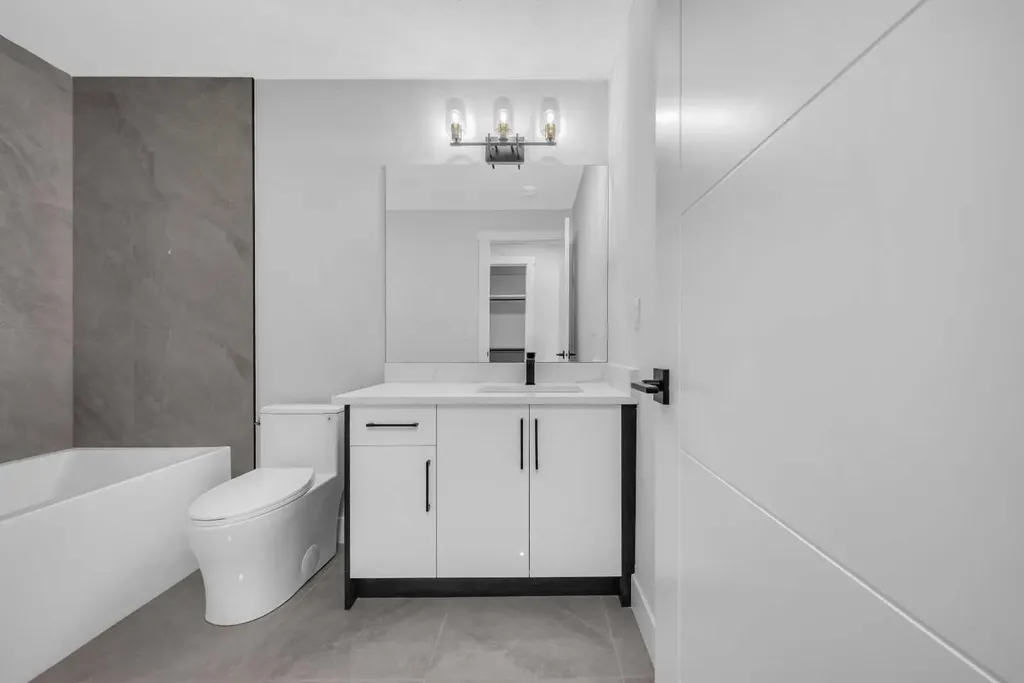203 Kinniburgh Place Chestermere AB T1X 1Y1