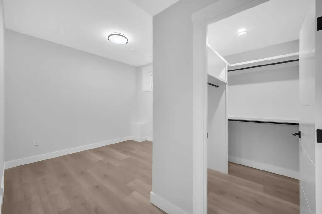 203 Kinniburgh Place Chestermere AB T1X 1Y1