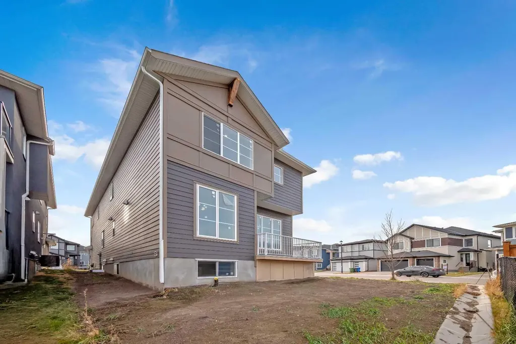203 Kinniburgh Place Chestermere AB T1X 1Y1