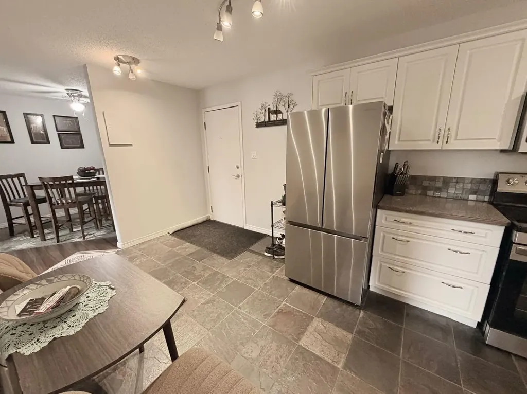 3910 23 Avenue S Lethbridge AB T1K 5H9