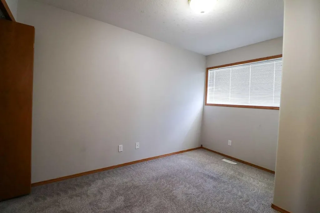 210 Chilcotin Road W Lethbridge AB T1K7N1